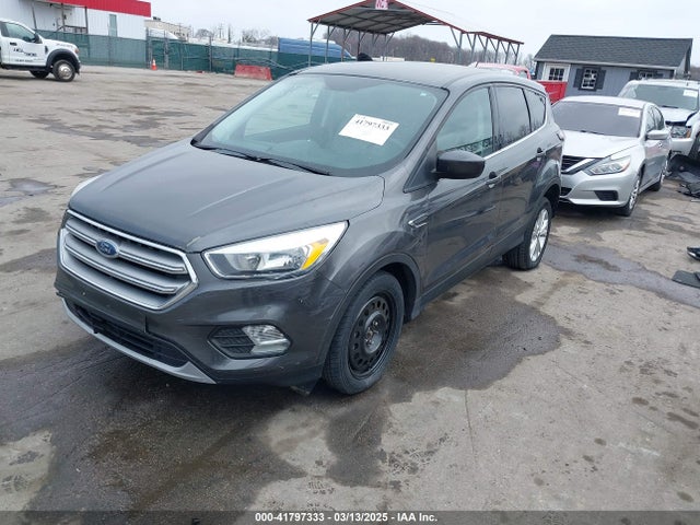 1FMCU0GD7HUA98728 Ford ESCAPE SE