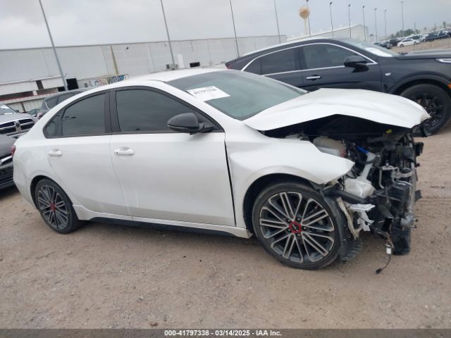 3KPF44AC9PE530631 KIA FORTE GT