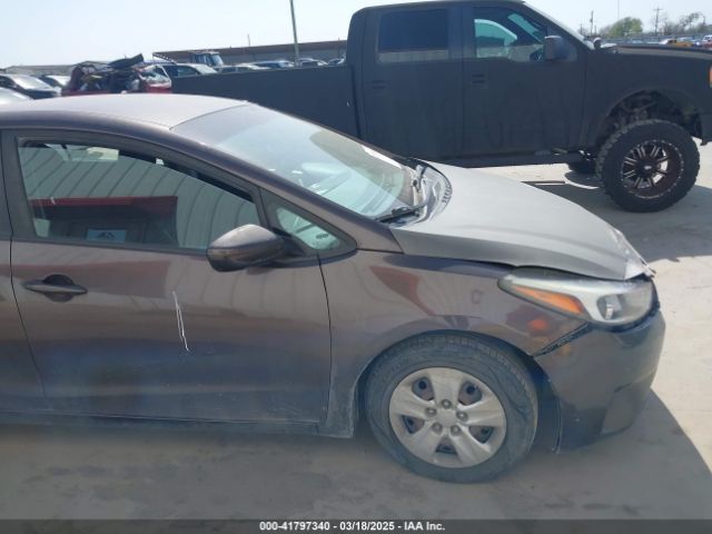 3KPFK4A72HE130209 KIA FORTE LX