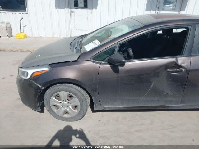 3KPFK4A72HE130209 KIA FORTE LX
