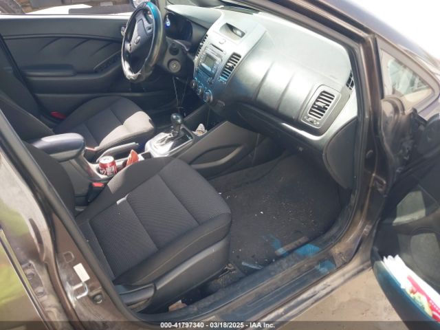 3KPFK4A72HE130209 KIA FORTE LX
