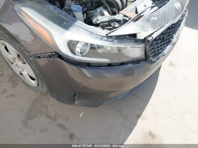 3KPFK4A72HE130209 KIA FORTE LX