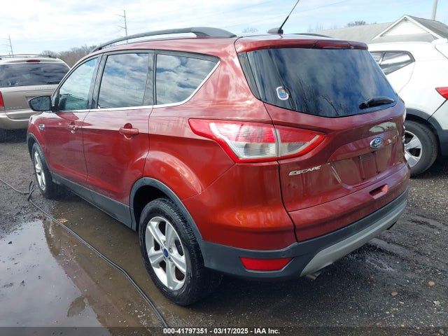 1FMCU9GXXGUB02932 Ford ESCAPE SE