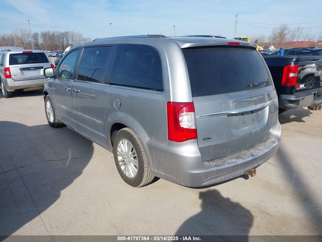 2C4RC1GG6ER234356 Chrysler Town & Country Limited