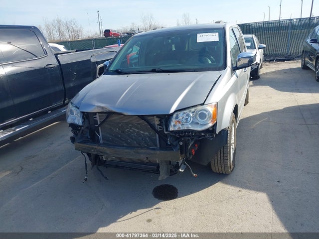 2C4RC1GG6ER234356 Chrysler Town & Country Limited
