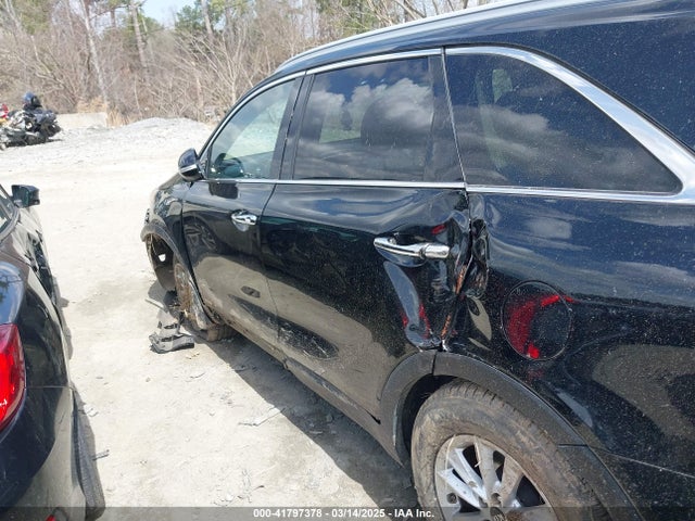 5XYPGDA35KG435667 KIA Sorento 2.4l Lx