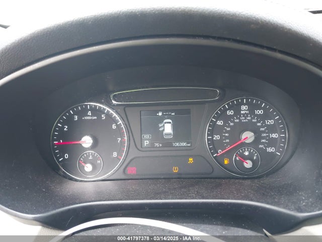 5XYPGDA35KG435667 KIA Sorento 2.4l Lx