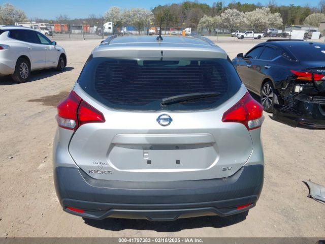 3N1CP5CU2JL538274 Nissan Kicks S/sr/sv