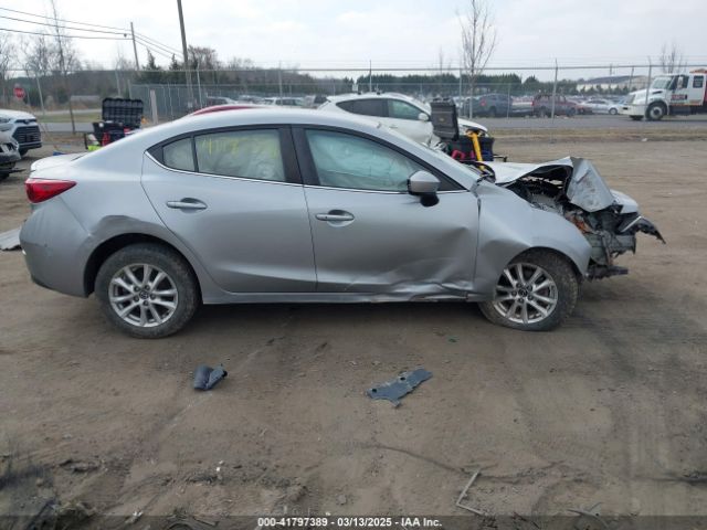 JM1BM1V77E1183021 Mazda MAZDA3