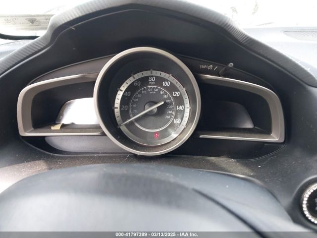 JM1BM1V77E1183021 Mazda MAZDA3