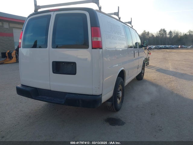 1GCWGFCF9F1186021 Chevrolet Express 2500 Work Van