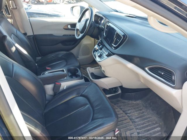 2C4RC1EG0HR644271 Chrysler Pacifica Touring-l Plus