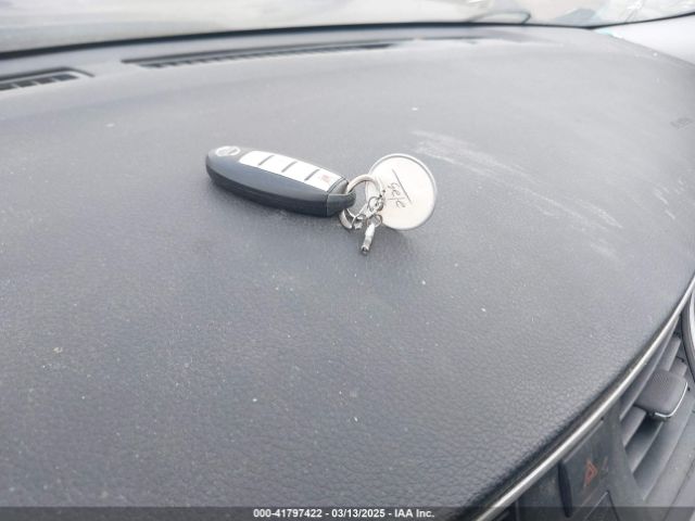 3N1AB7AP7KY257655 Nissan SENTRA SR