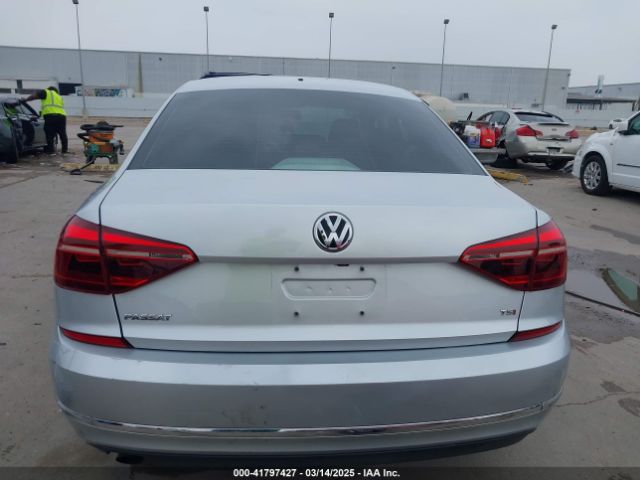 1VWAA7A37JC015921 Volkswagen Passat 2.0t R-line/2.0t S