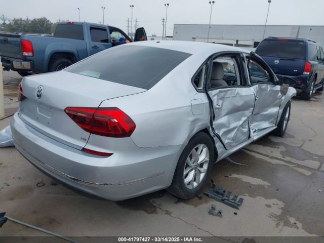 1VWAA7A37JC015921 Volkswagen Passat 2.0t R-line/2.0t S