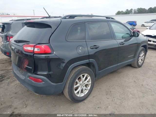 1C4PJMAS8GW220688 Jeep Cherokee Sport