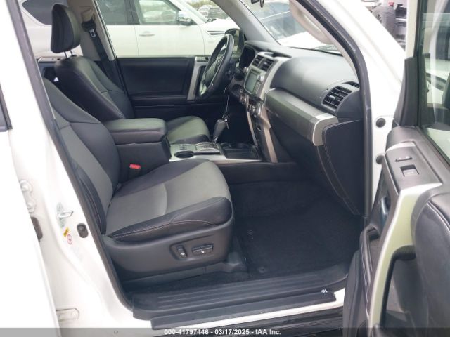 JTEZU5JR9G5113668 Toyota 4runner Sr5 Premium