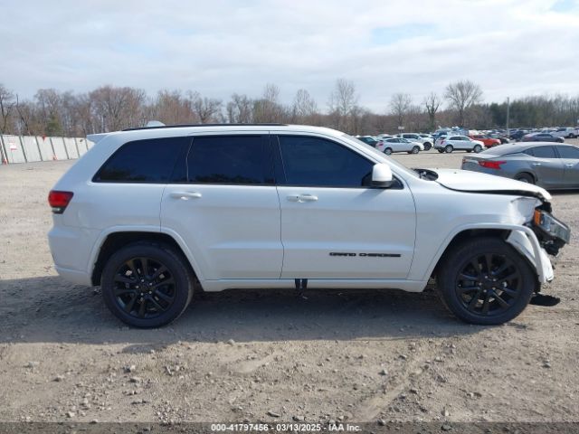 1C4RJFAG8JC500877 Jeep Grand Cherokee Altitude 4x4