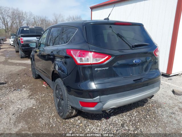 1FMCU0G73FUA15318 Ford ESCAPE SE