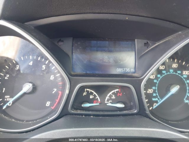 1FMCU0G73FUA15318 Ford ESCAPE SE