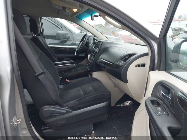 2C4RDGBG1FR658004 Dodge Grand Caravan Se