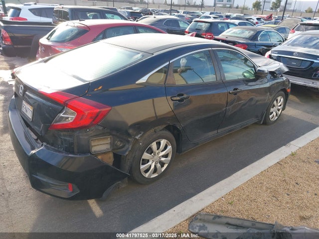 2HGFC2F58JH562713 Honda Civic Lx