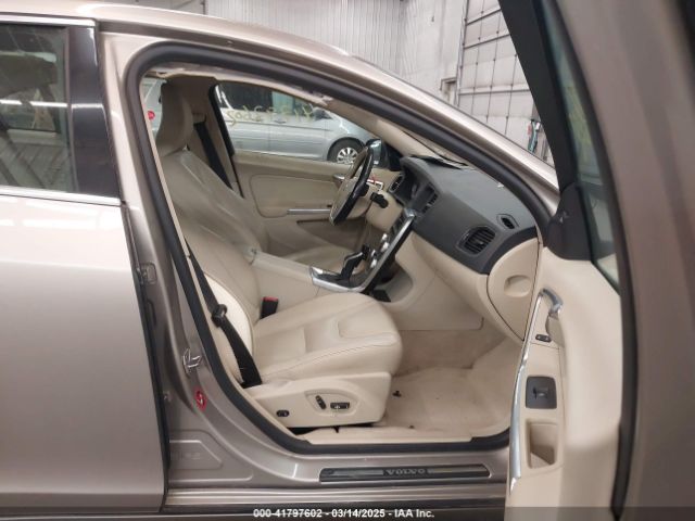 YV1612TK3F1358724 Volvo S60 T5 Premier
