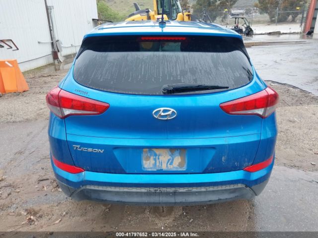 KM8J23A47HU420632 Hyundai TUCSON SE