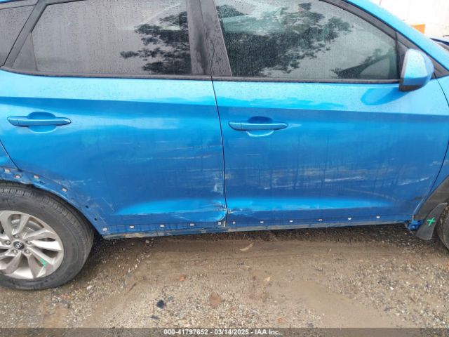 KM8J23A47HU420632 Hyundai TUCSON SE