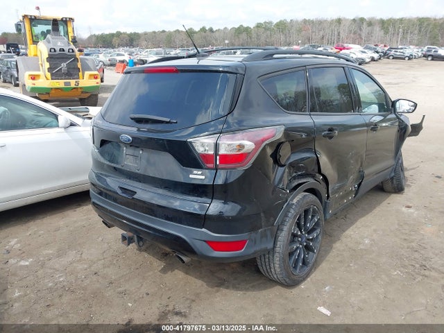 1FMCU0G92HUA46063 Ford ESCAPE SE