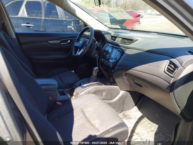 JN8AT2MV0HW279217 Nissan ROGUE S