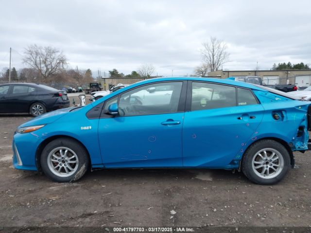 JTDKARFP0H3016014 Toyota Prius Prime Plus