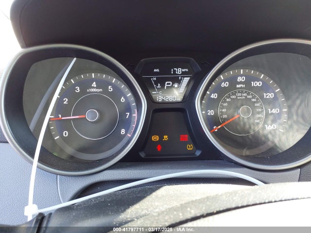 5NPDH4AE5FH586590 Hyundai ELANTRA SE