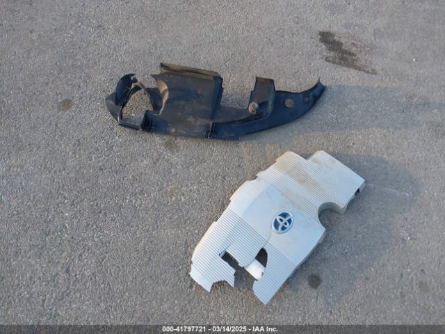 JTDL9RFU2K3013061 Toyota Prius Le