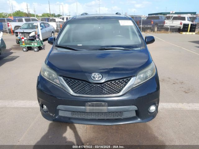 5TDXK3DC2FS605206 Toyota Sienna Se 8 Passenger/se Premium 8 Passenger