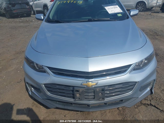 1G1ZD5ST4JF122013 Chevrolet MALIBU LT