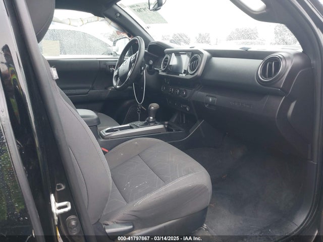 5TFAZ5CN0HX053573 Toyota Tacoma Trd Sport