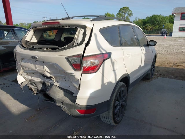 1FMCU0G93HUB01510 Ford ESCAPE SE