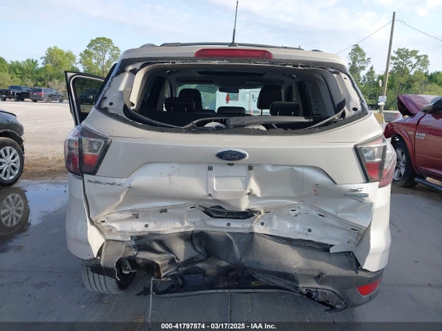 1FMCU0G93HUB01510 Ford ESCAPE SE
