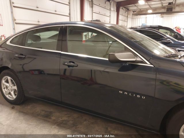 1G1ZC5ST7HF213693 Chevrolet Malibu 1fl