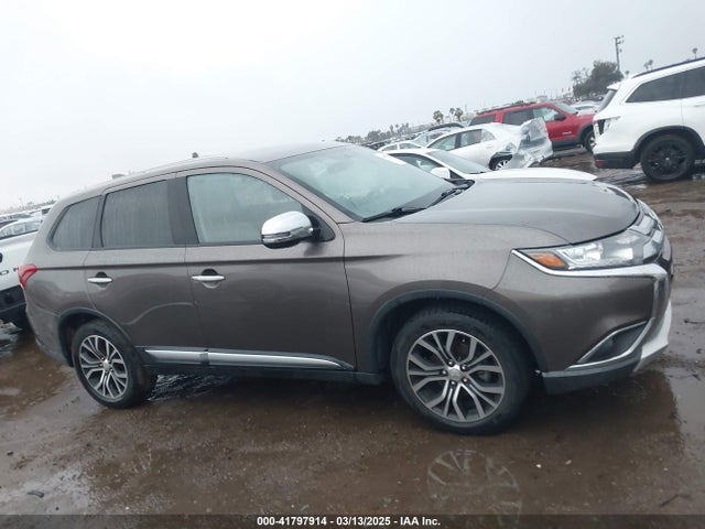 Mitsubishi Outlander Se 2017 JA4AD3A36HZ063172 Image 13