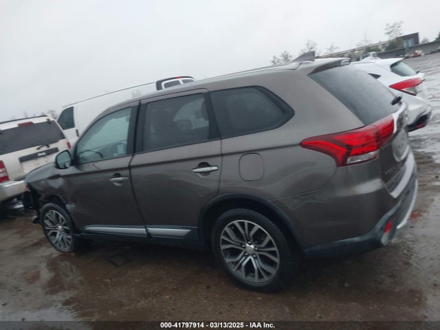 Mitsubishi Outlander Se 2017 JA4AD3A36HZ063172 Image 14