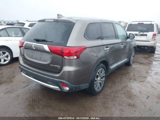 2017 MITSUBISHI OUTLANDER JA4AD3A36HZ063172 Photo 3