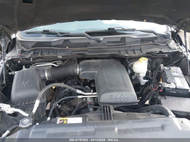 1C6RR6LG4HS670828 RAM 1500 Slt  4x2 5'7 Box