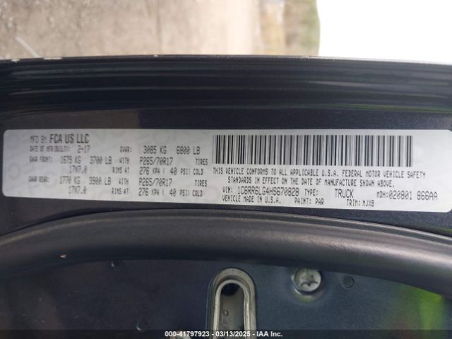 1C6RR6LG4HS670828 RAM 1500 Slt  4x2 5'7 Box