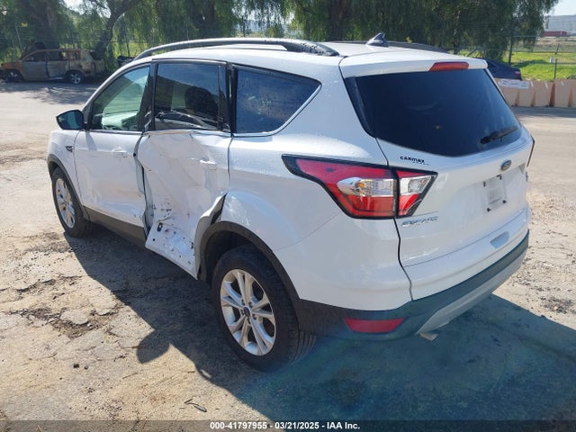 1FMCU9HD2JUB73344 Ford ESCAPE SEL