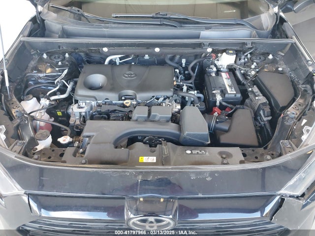 2T3F1RFV0NW283419 Toyota RAV4 LE