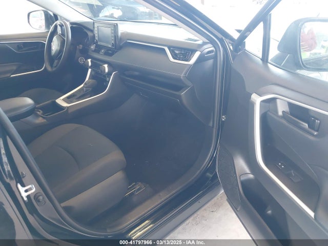 2T3F1RFV0NW283419 Toyota RAV4 LE