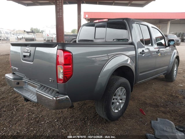 1N6AD0ER2KN759977 Nissan 2019