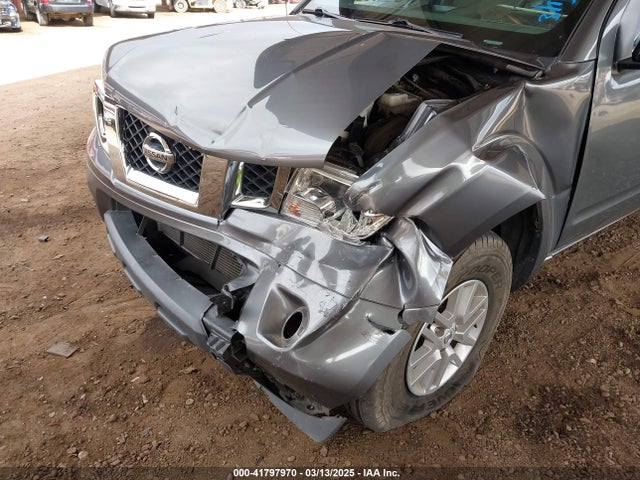 1N6AD0ER2KN759977 Nissan 2019